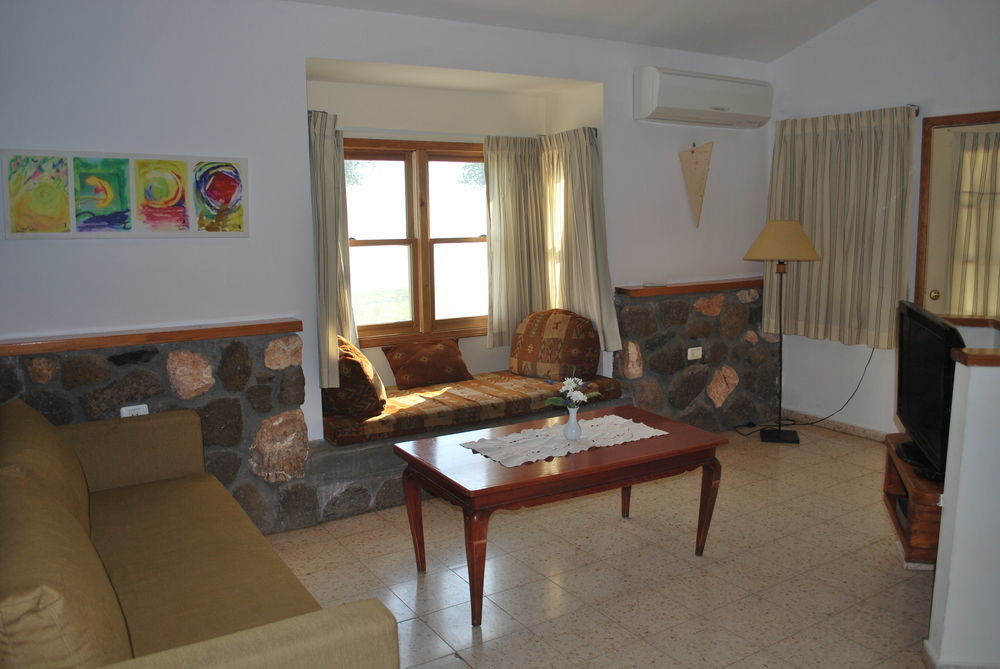 Vered Hagalil Holiday Village Hotel Chorazim Exteriör bild